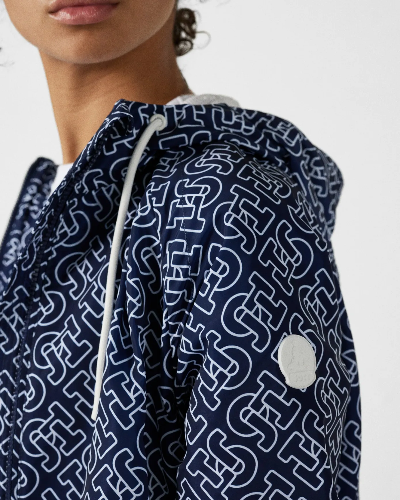 Blouson coupe-vent léger à capuche Mono marine Alize monogram