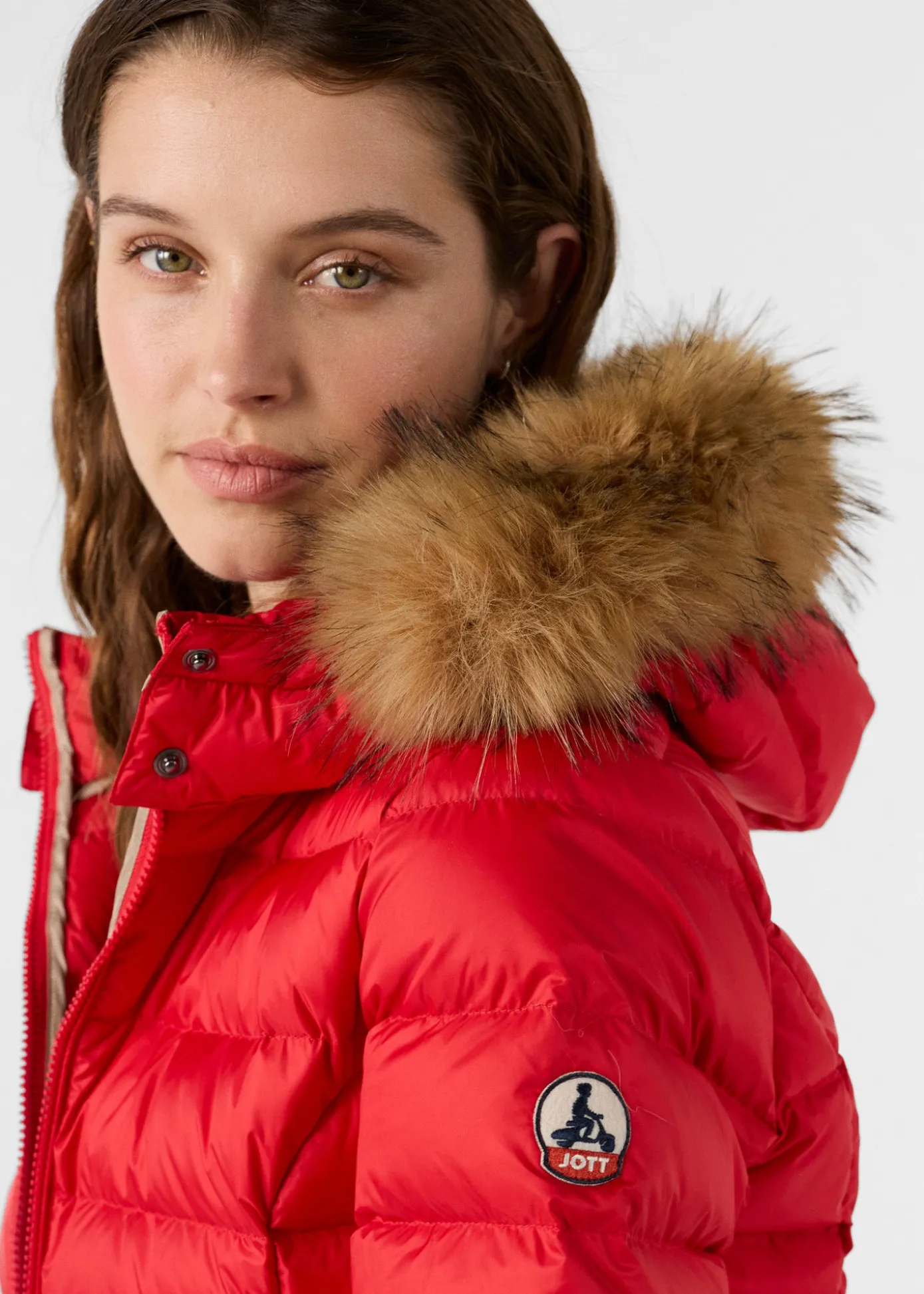 Doudoune à capuche Grand Froid Rouge carmin Luxe
