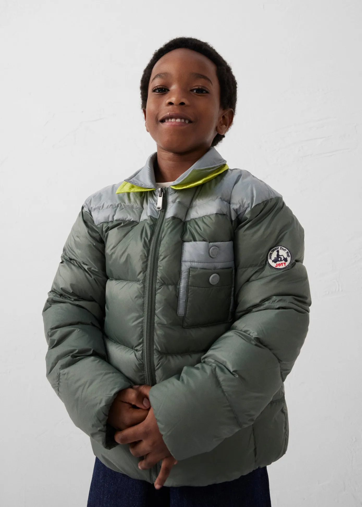 Doudoune enfant bicolore contrastée Vert sauge/Roche lunaire Orel